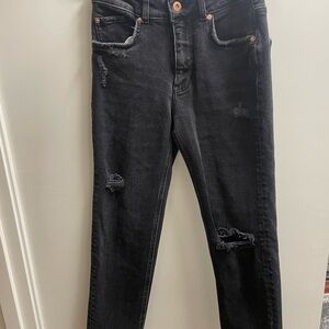 PILCRO-Black Distressed Jeans